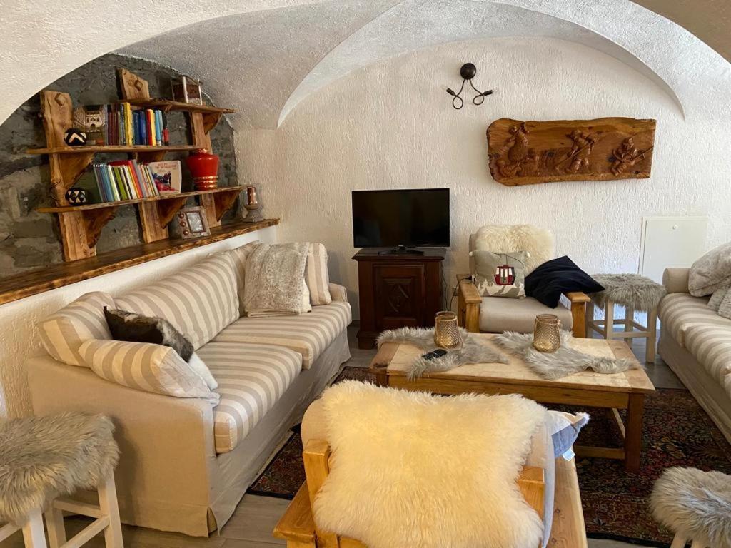 Les Cheminees Apartman La Thuile Kültér fotó